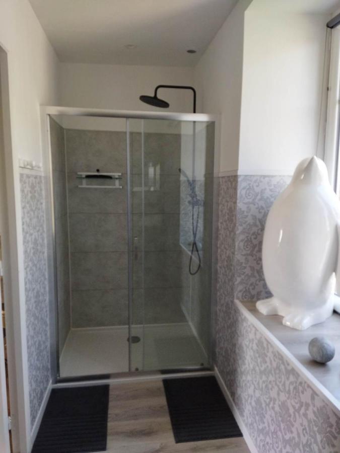 La Menardiere "Tranquilitatis" Chambre Double Petit Dejeuner Compris Corseul Luaran gambar